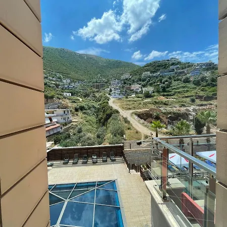 Hill View Apartment דירה Vlorë